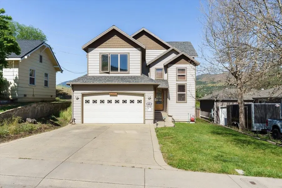 407 Herzog Blvd, Yreka, CA 96097 - #3