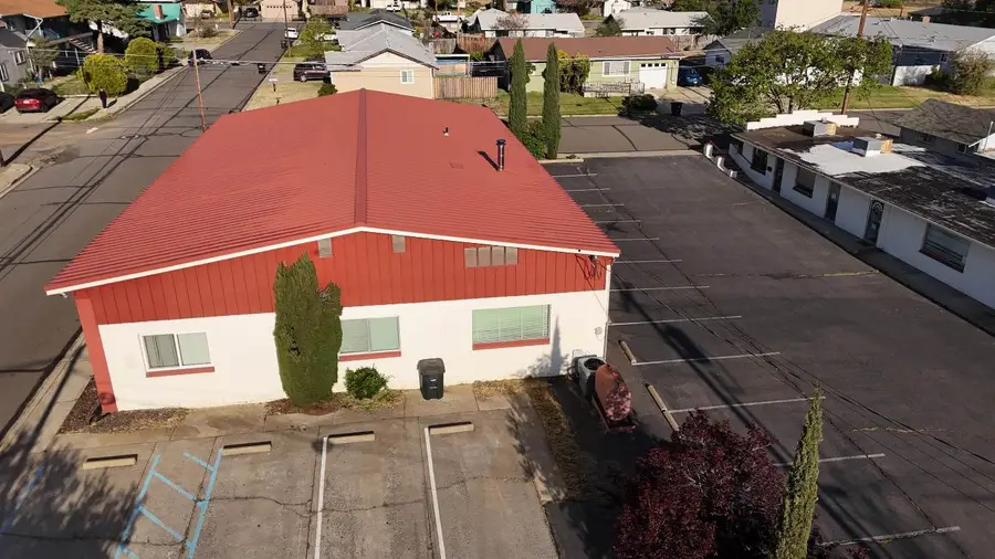180 Rose Ln & 1011 Fourth St, Yreka, CA 96097 - #3