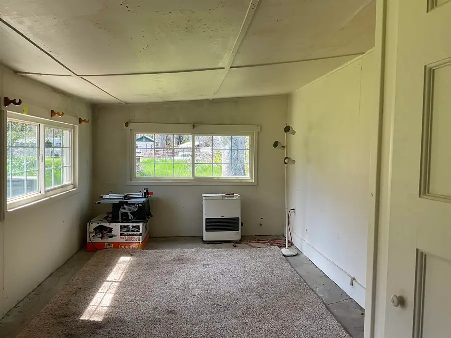 404 Dewitt Park Road, Yreka, CA 96097 - #3