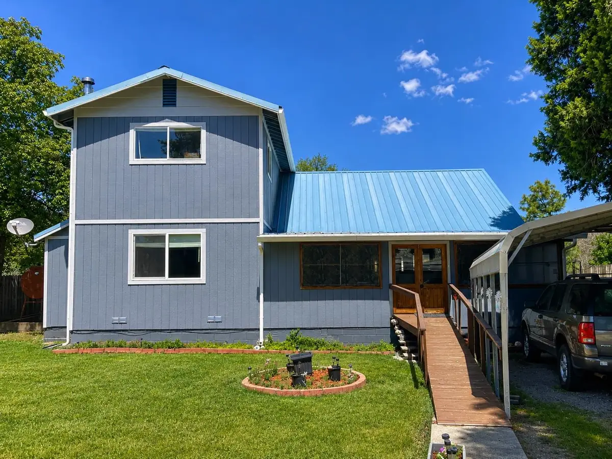 125 Newton St, Fort Jones, CA 96032 - #1