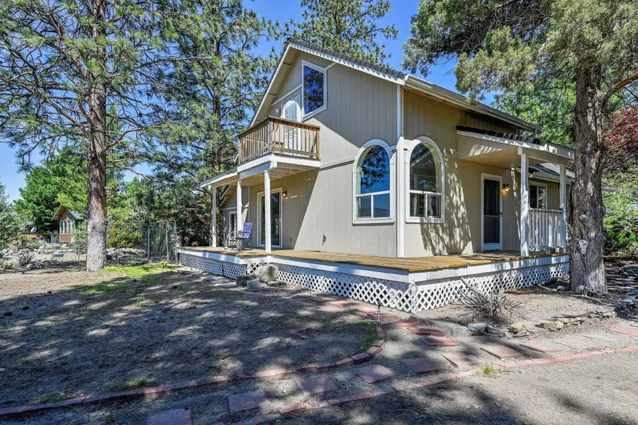 5103 Indian Island Dr., Weed, CA 96094 - #2