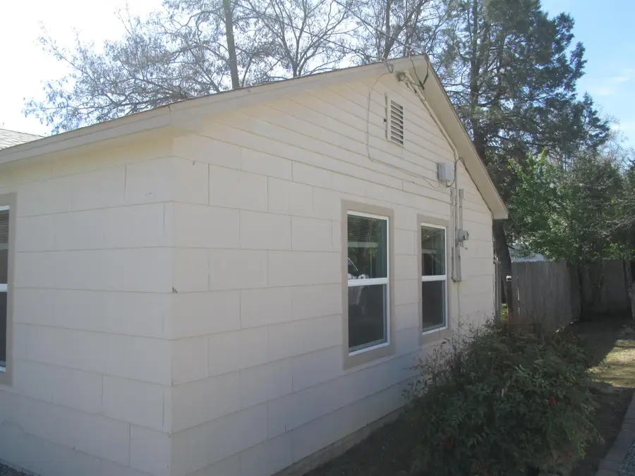 605 North Street, Yreka, CA 96097 - #2