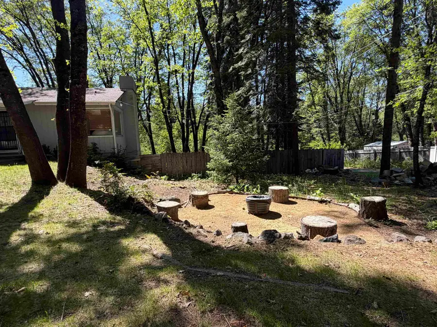 351 N Adams, Mount Shasta, CA 96067 - #2