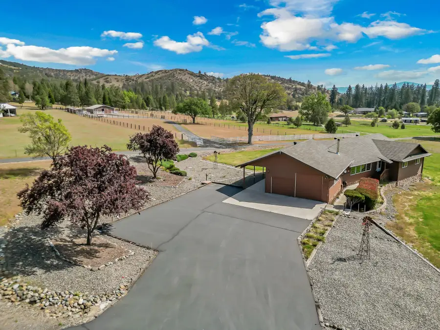 2624 Eastman Lane, Yreka, CA 96097 - #3