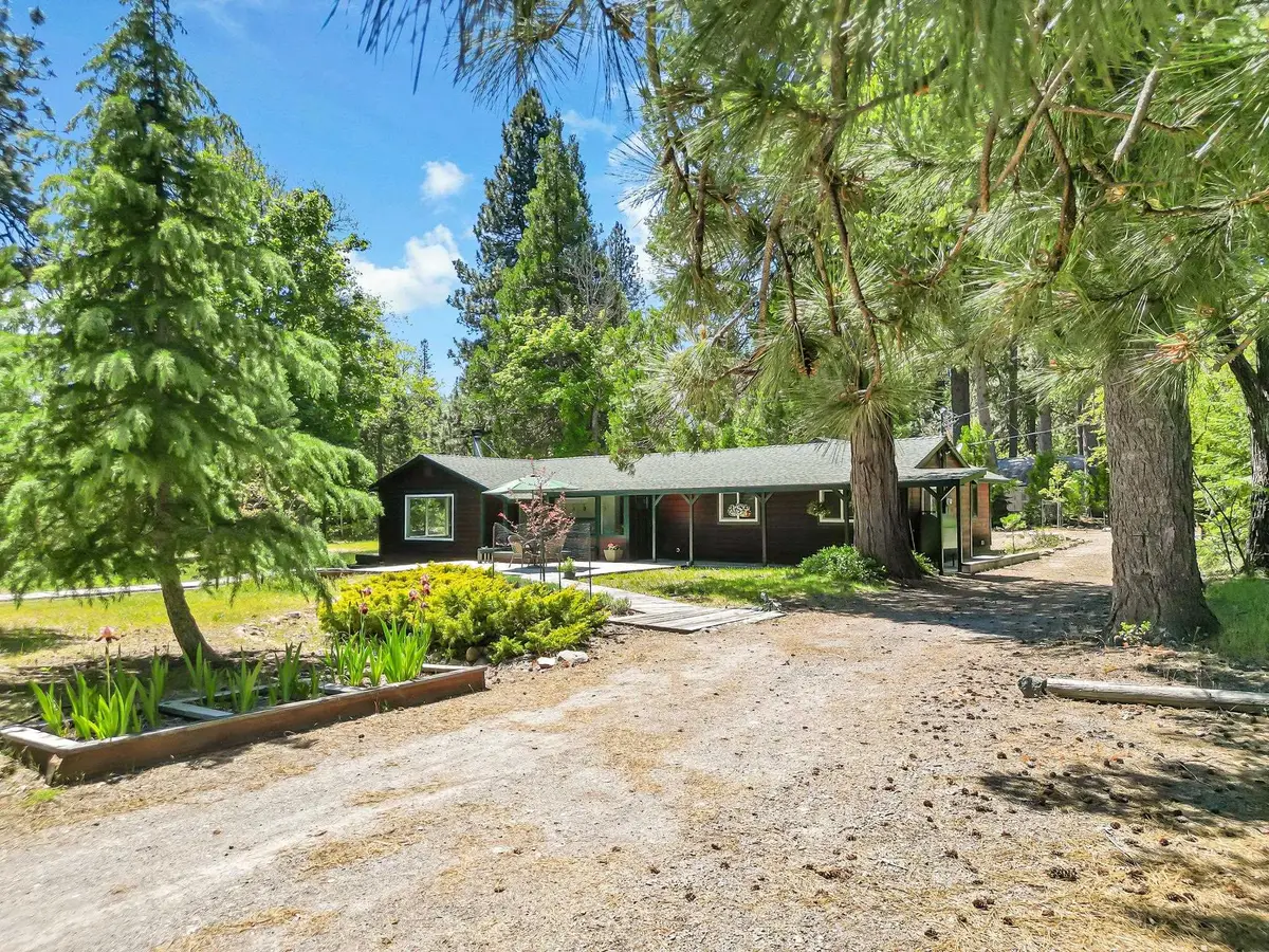 1531 Highland Drive, Mount Shasta, CA 96067 - #1