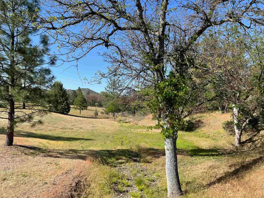 4 Acres end of Sturgis Rd, Yreka, CA 96097 - #2