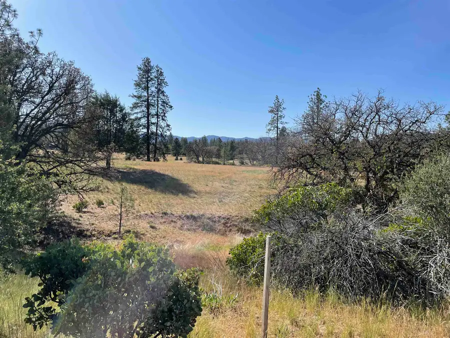 4 Acres end of Sturgis Rd, Yreka, CA 96097 - #3