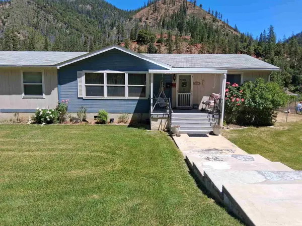 38727 Hwy 96, Seiad Valley, CA 96050