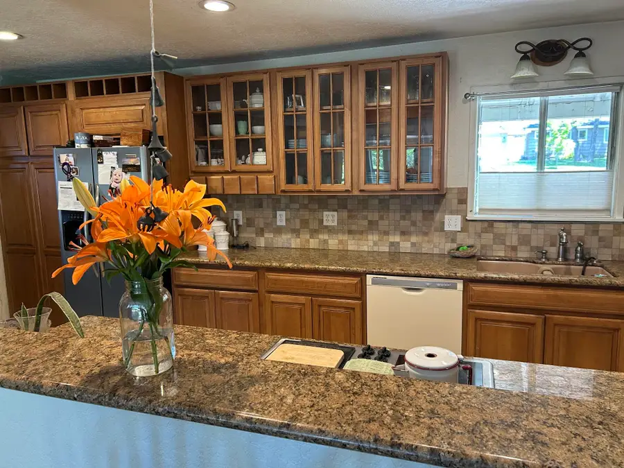 214 Shasta Ave, Mount Shasta, CA 96067 - #3
