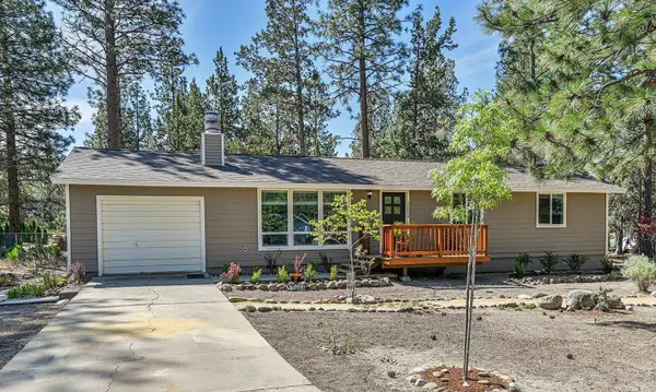 15834 Gallop Pl, Weed, CA 96094