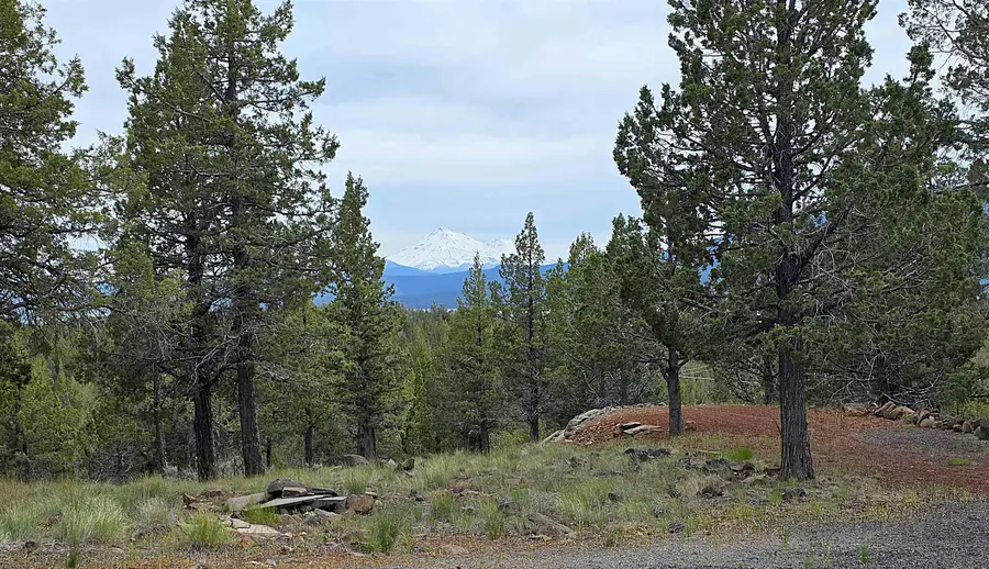 5638 Rocky Ridge Rd., Dorris, CA 96023 - #2