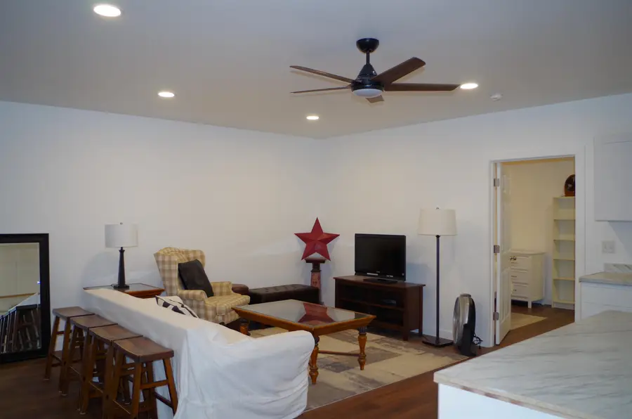 6130 Siskiyou Ave., Grenada, CA 96038 - #3