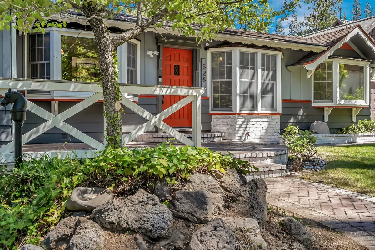 528 McCloud Ave., Mount Shasta, CA 96067 - #1