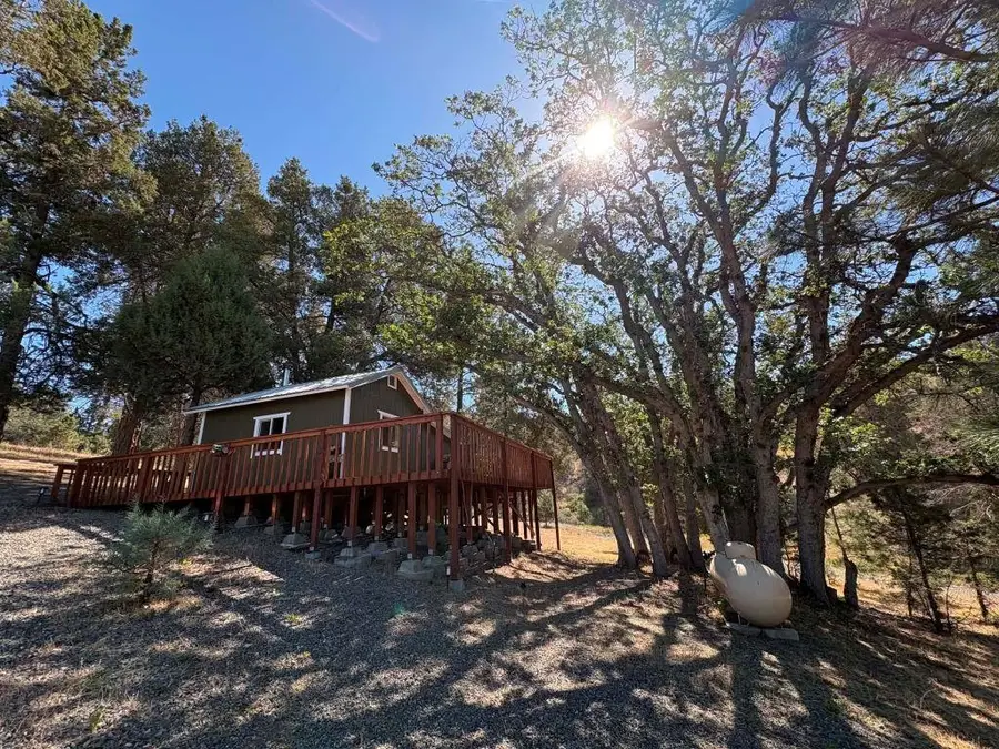 9195 Scarface Road, Fort Jones, CA 96032 - #2