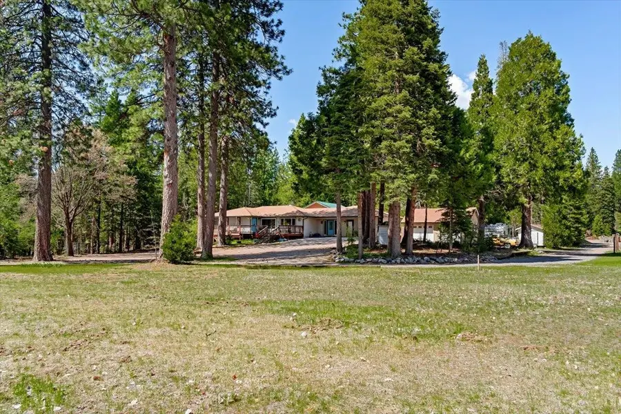 1007 Schilling Way, Mount Shasta, CA 96067 - #3