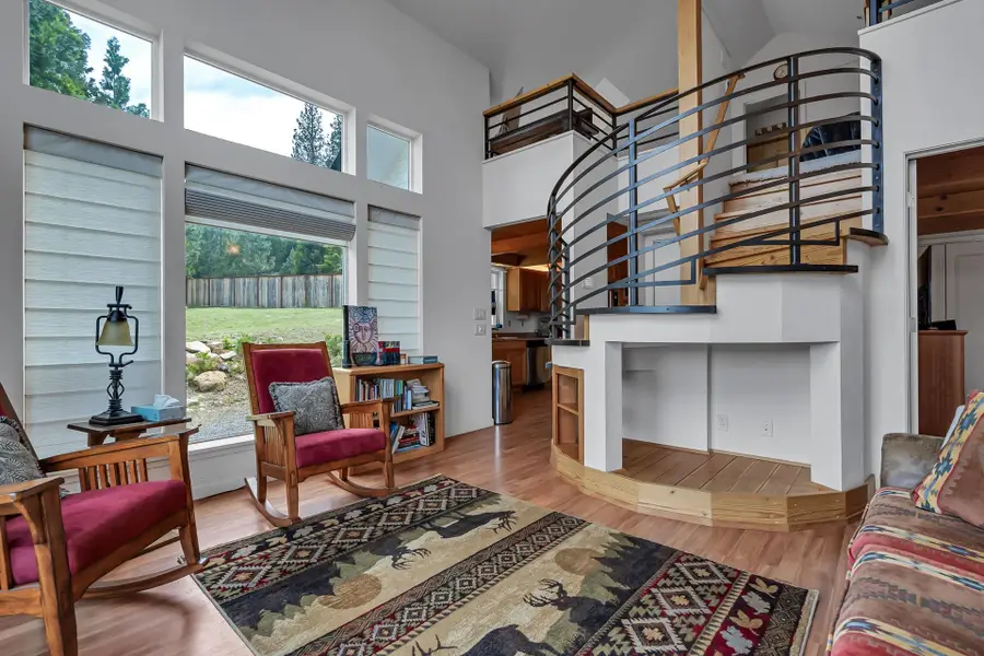 3427 Red Fir Loop, Weed, CA 96094 - #3