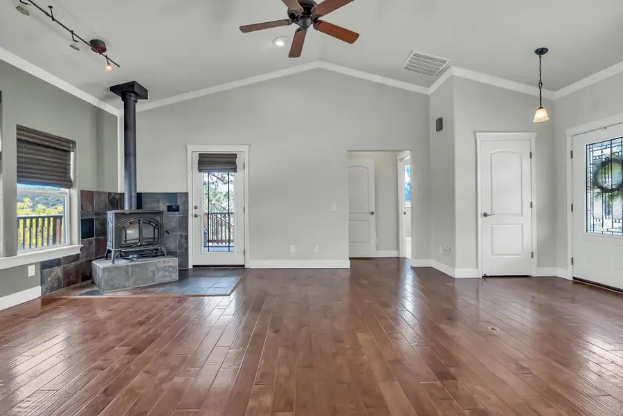 5838 Lookout Court, Weed, CA 96094 - #3