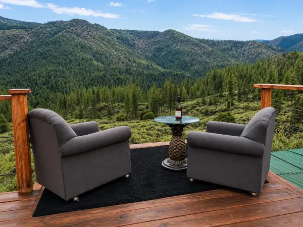 10.6 Acres Humbug Creek Rd, Yreka, CA 96097