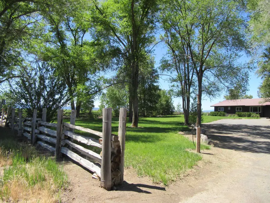 2917 Shady Dell Rd, Macdoel, CA 96058 - #3
