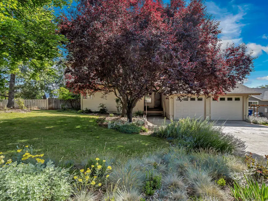 734 Meadowlark Lane, Yreka, CA 96097 - #3