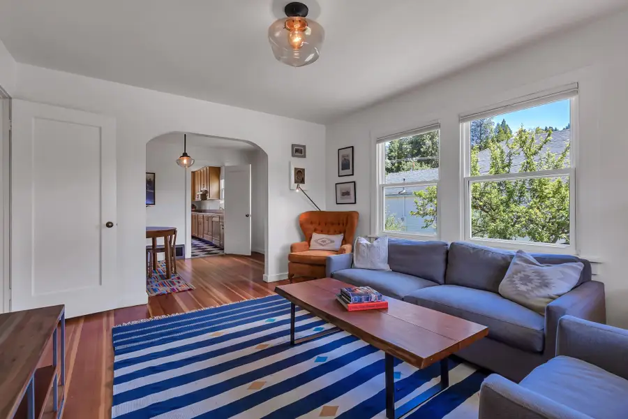 210 Merritt Ave, Mount Shasta, CA 96067 - #2