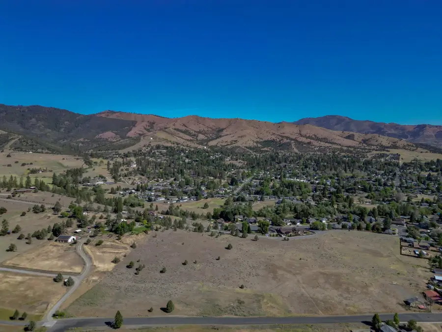 848 French St., Yreka, CA 96097 - #2