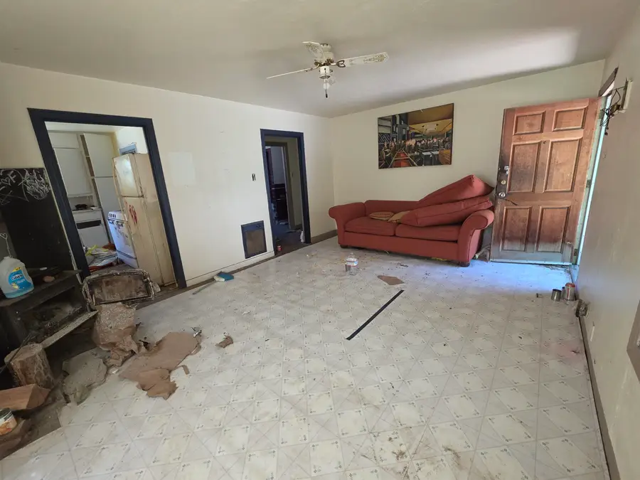 105 S Second St, Dunsmuir, CA 96025 - #3
