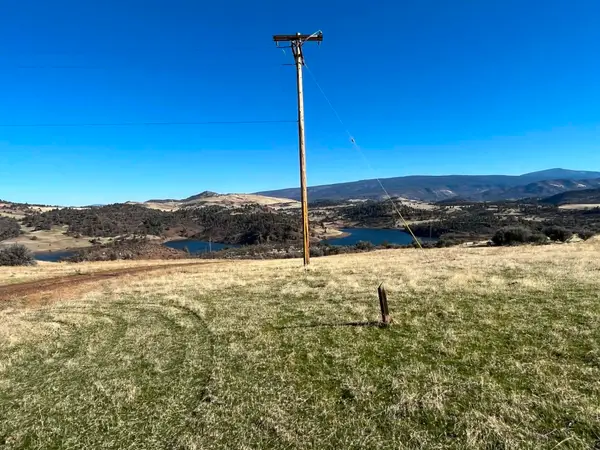 000 Mountain Ave, Hornbrook, CA 96044