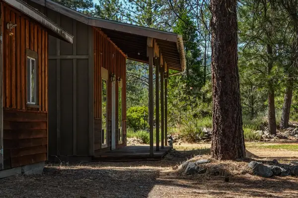 4912 S Kidder Loop, Etna, CA 96027