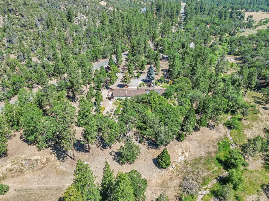 5920 Schulmeyer road, Yreka, CA 96097 - #3