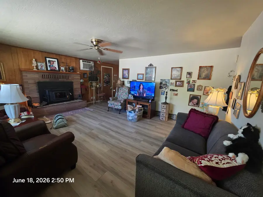 391 Terrace, Weed, CA 96094 - #2