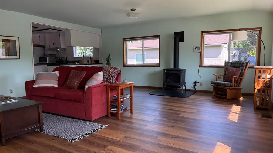 530 Cedar St., Mount Shasta, CA 96067 - #2
