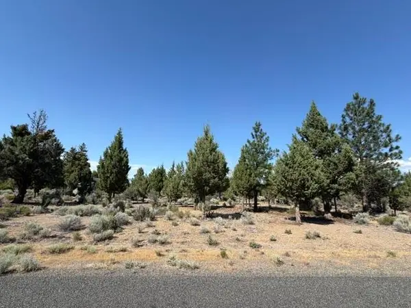 8-2/110 Archer Road, Weed, CA 96094