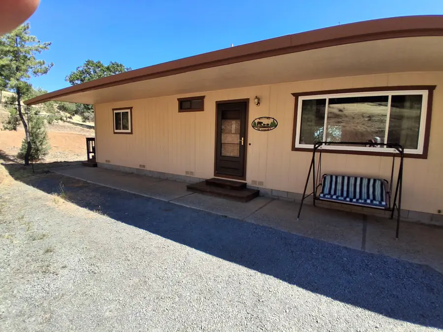2341 Owens Way, Hornbrook, CA 96044 - #3