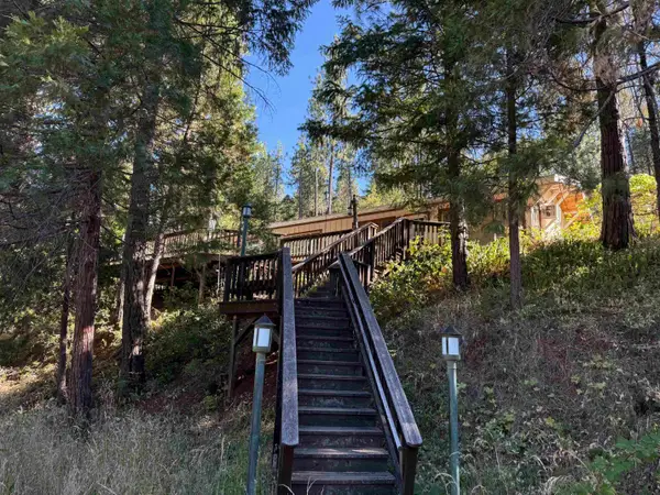 36724 and 36726 Highway 96, Klamath River, CA 96050