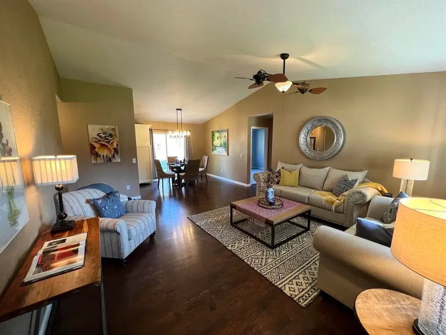 16940 Lakeshore Drive, Weed, CA 96094 - #3