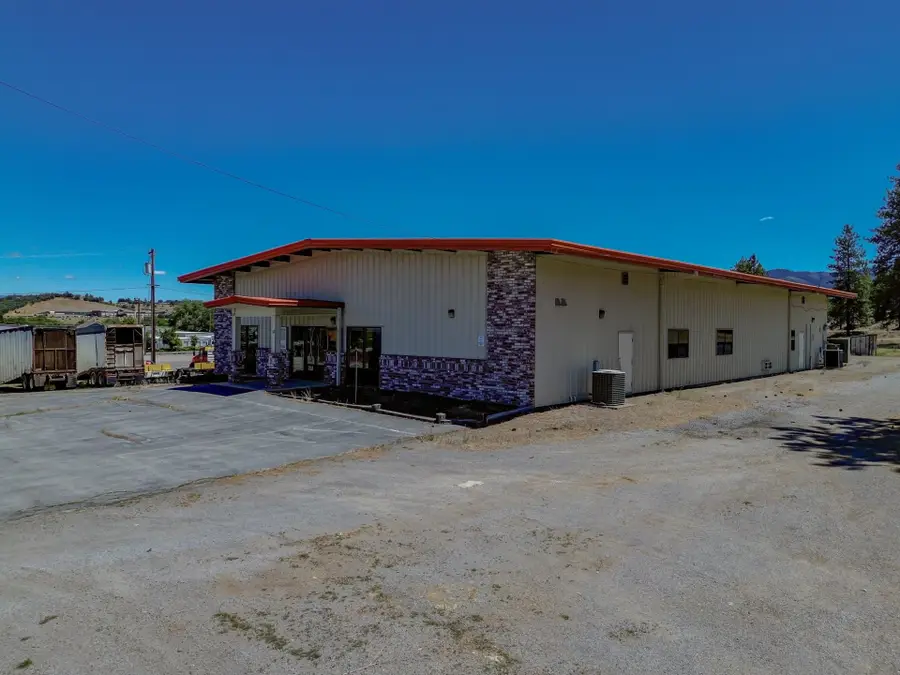321 Payne Lane, Yreka, CA 96097 - #2