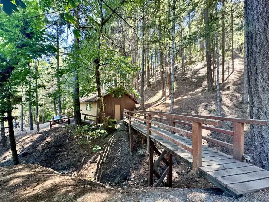 3117 Middle Creek Ranch Road, Horse Creek, CA 96050 - #2