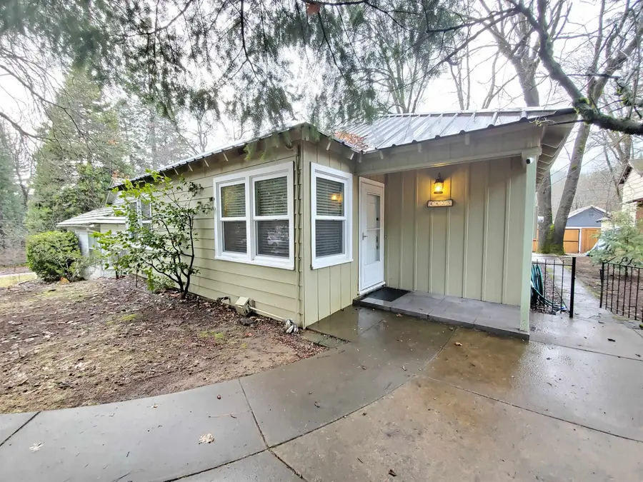 4425 Gleaves Ave, Dunsmuir, CA 96025 - #2