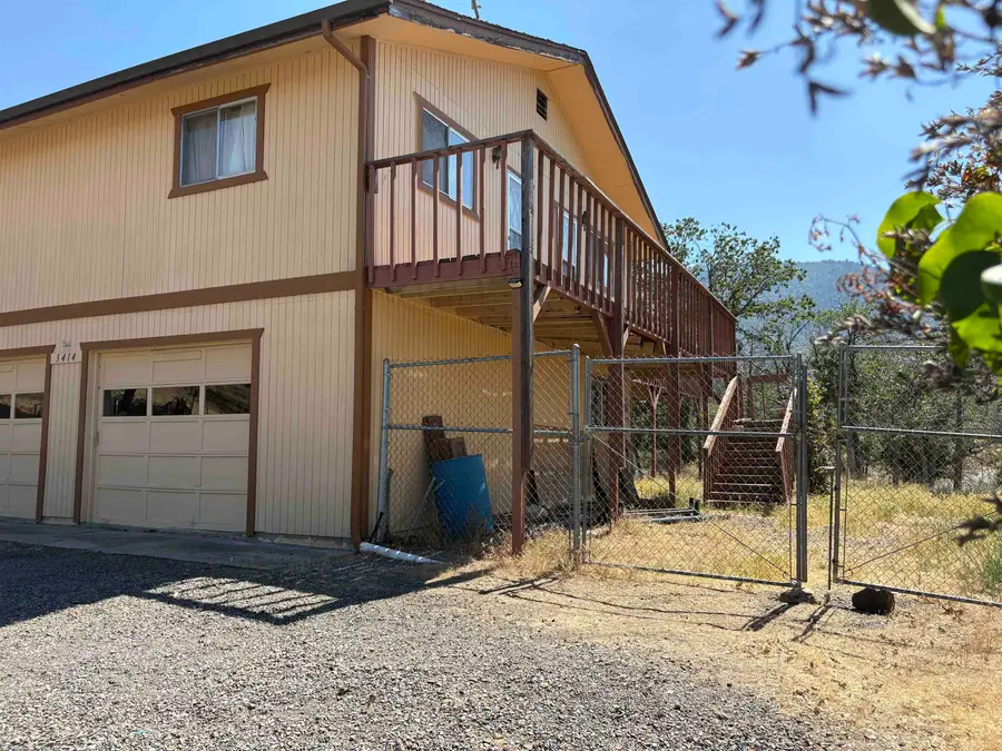 3414 Ponderosa Pl, Hornbrook, CA 96044 - #3