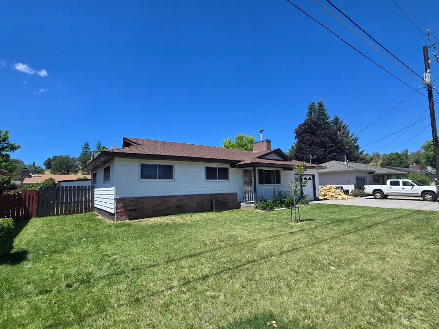 435 Dollar Ave, Weed, CA 96094 - #2