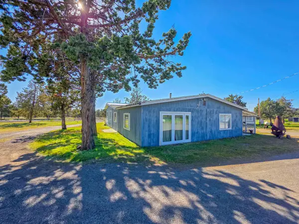 13521 Highway A-12, Montague, CA 96064