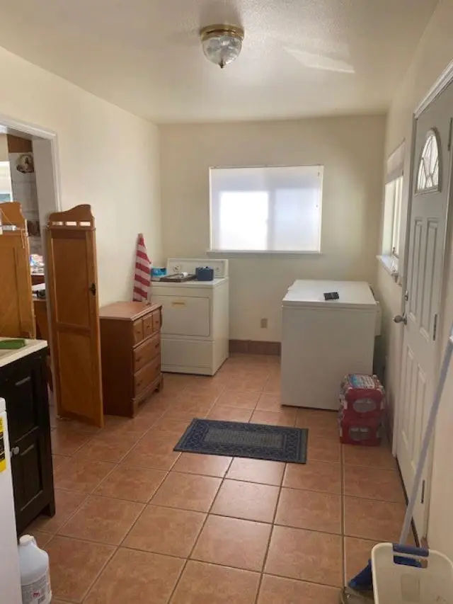 909 S weed Blvd.,, Weed, CA 96094 - #3