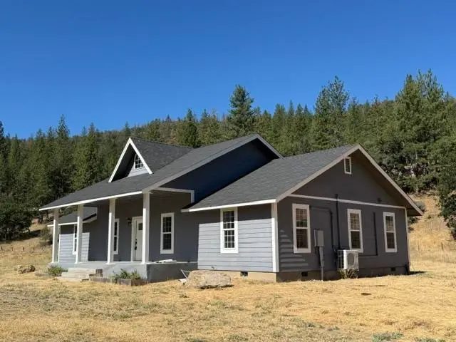 4902 E Moffet Creek Rd., Fort Jones, CA 96032 - #3