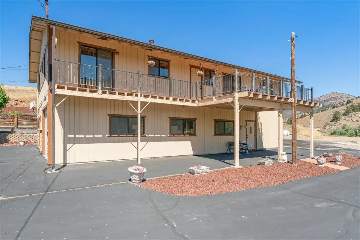 4204 State Highway 263, Yreka, CA 96097 - #1