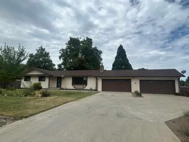 301 Orchard Court, Yreka, CA 96097 - #2