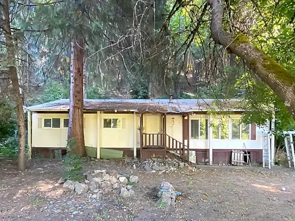 530 S First St, Dunsmuir, CA 96025