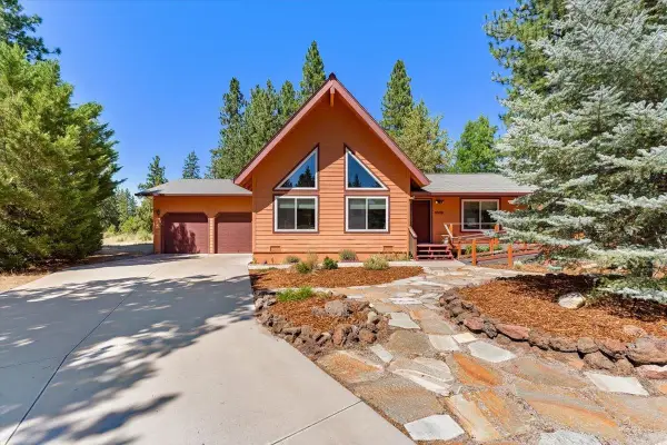 5539 Rainbow Circle, Weed, CA 96094