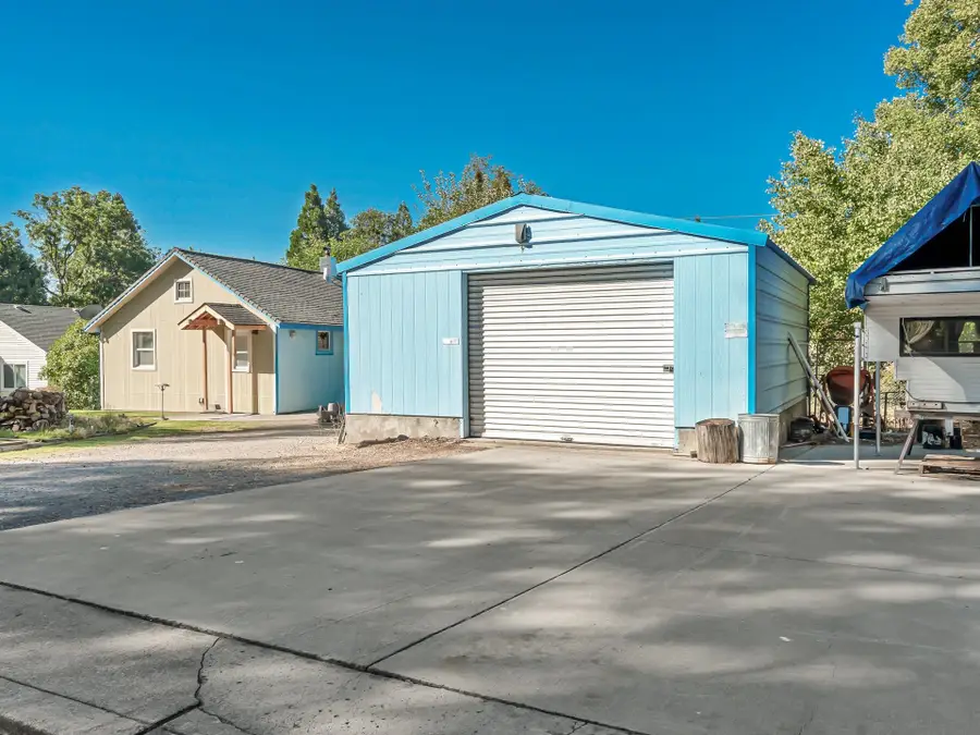 1101 Oak St., Mount Shasta, CA 96067 - #2