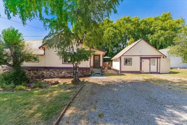 300 E Jessie Street, Mt Shasta, CA 96067